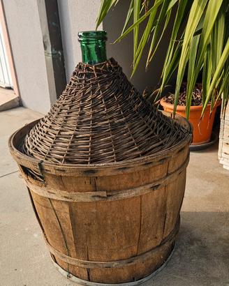 Vecchia damigiana / vaso.