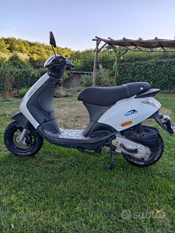 Scooter Zip Sp Vecchio Modello Piaggio Zip 50 Usata In Vendita