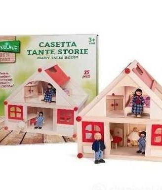 Casetta in legno per bambole