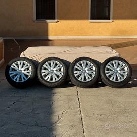 Gomme invernali, cerchi e copricerchi Volkswagen