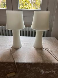Coppia di lampade in vetro opalino bianco HABITAT