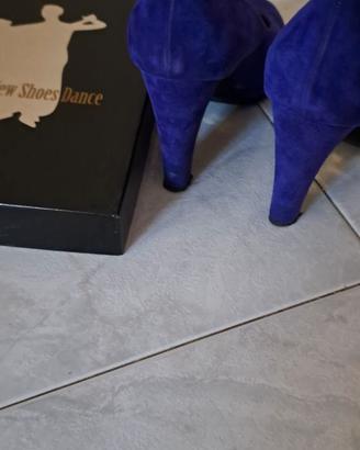 Scarpe comode fatte su misura con suola da esterno