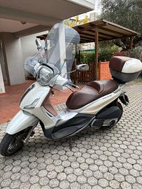 Beverly 300 21000 km