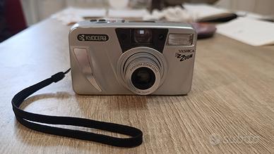 Yashica EZ Zoom Kyocera Fotocamera Compatta Analog