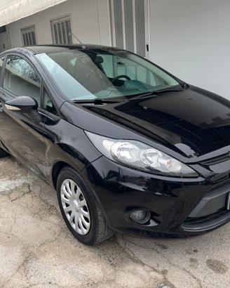 Ford Fiesta 1.4 TDCi 70CV 3 porte Titanium