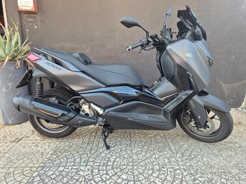 Yamaha X-Max 300 TECH MAX
