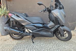 Yamaha X-Max 300 TECH MAX