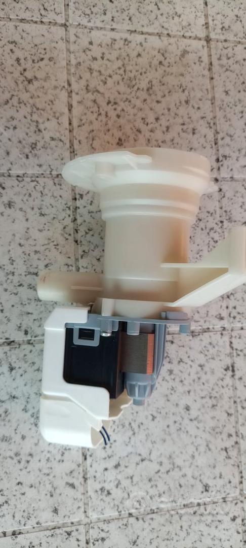 Pompa Scarico Lavatrice con una Potenza di 30W con Codice