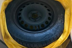 Cerchi in ferro 16” con gomme invernali usate