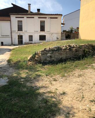 Terreno edificabile nella campagna abbruzzese