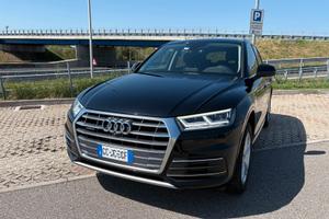 AUDI Q5 40 TDI 204CV quattro