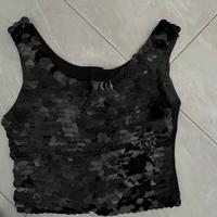 Top pajettes e gonna Byblos nero