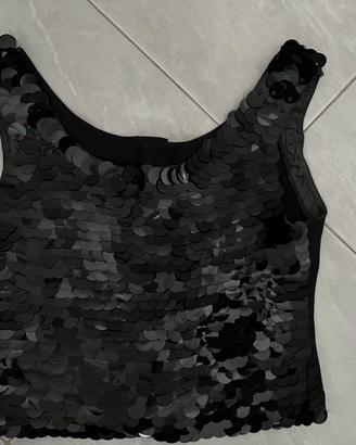Top pajettes e gonna Byblos nero