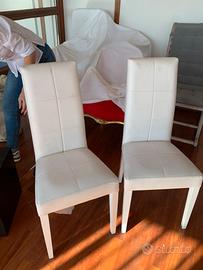 Coppia di sedie in pelle alte