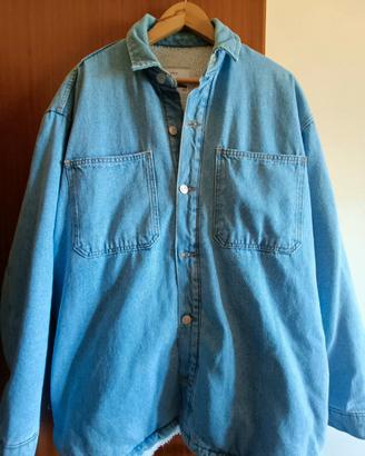 Giacca Jeans con peluche interno Bershka
