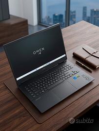 HP OMEN 17 i7-13700HX RTX 4070 16GB 1TB SSD QHD 16
