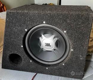 Subwoofer JBL con amplificatore
