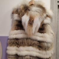 Splendido gilet in vera pelliccia di volpe filetta