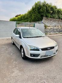 Ford Focus 1.6 Grigia
