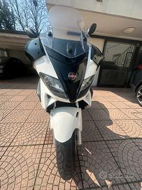 Gilera nexus 300