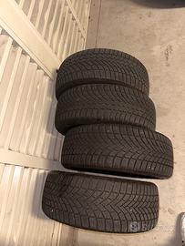 Bridgestone blizzak 215/45/18 dot 2023