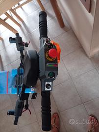 montacarichi sali scale elett per sedia a rotelle 