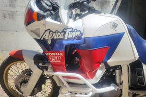 Africa Twin RD04