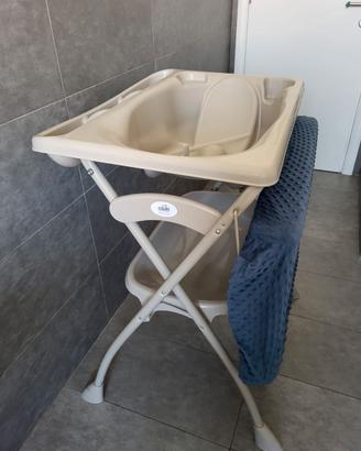 Fasciatoio CAM pieghevole con vaschetta bagnetto