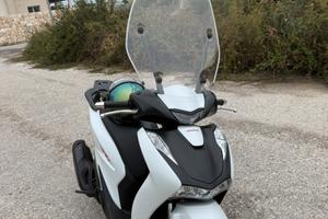 Sh125 S