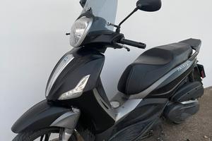 Beverly 350 Sport Touring