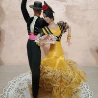 Coppia di ballerini di flamenco tradizionali
