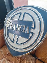 Insegna Lancia 