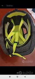 CASCO E ACCESSORI BICICLETTA 