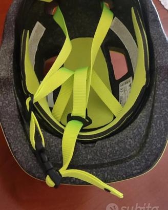 CASCO E ACCESSORI BICICLETTA 
