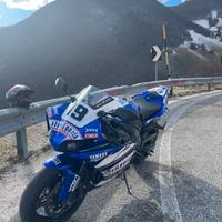 Yamaha r1 big bang