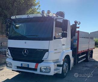 MERCEDES-BENZ 1833 LNR