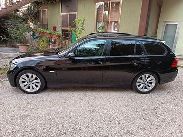 BMW e90 318 D Touring