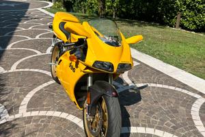Ducati 996 biposto gialla