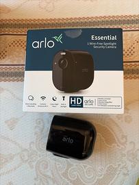 Arlo Essential
