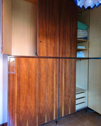 Armadio quattro stagioni in legno tamburato