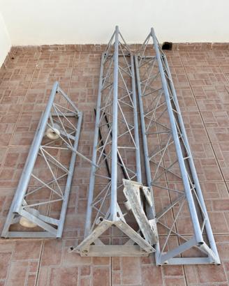 Traliccio per antenne
