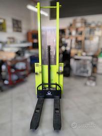 Sollevatore elettrico a spinta manuale