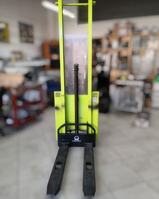 Sollevatore elettrico a spinta manuale