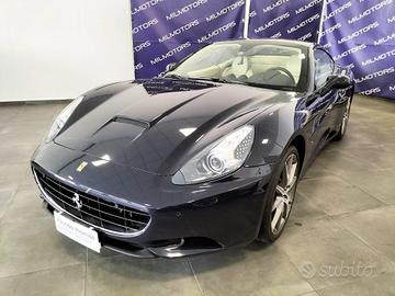 FERRARI California DCT