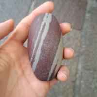 Shiva Lingam medio