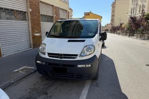 Opel Vivaro 27 2.5 CDTI PC-TN Combi Semivetrato Te