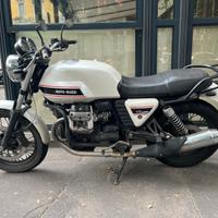 Moto Guzzi V7 Classic Custom