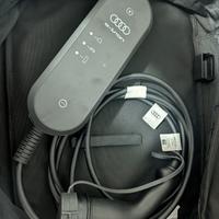 Audi e-tron Compact: Kit Ricarica 11kW + Borsa