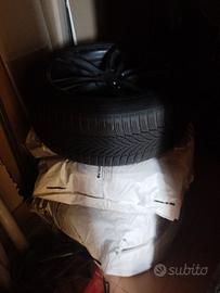 Cerchi in lega gomme 4 stagioni come nuovi