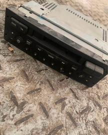Stereo auto a cassette funzionante